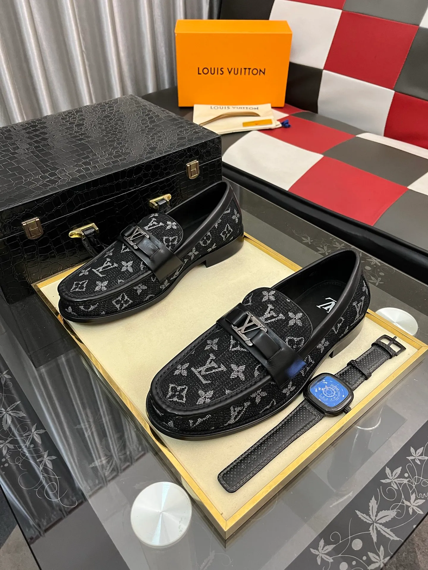 Men's Men's Shoes Men's Men's Shoes 💰520⌚️⌚️[LV] The most popular classic Louis Vuitton leather shoes. Synchronized with the official website, the upper adopts Italian imported upper embossing➕comfortable cowhide lining, fashionable atmosphere, unique brand and unique craftsmanship. Highlighting the hot style of the new year. Stop hesitating, stop wandering, get it now. Code number: 38--44. 3️⃣colors available